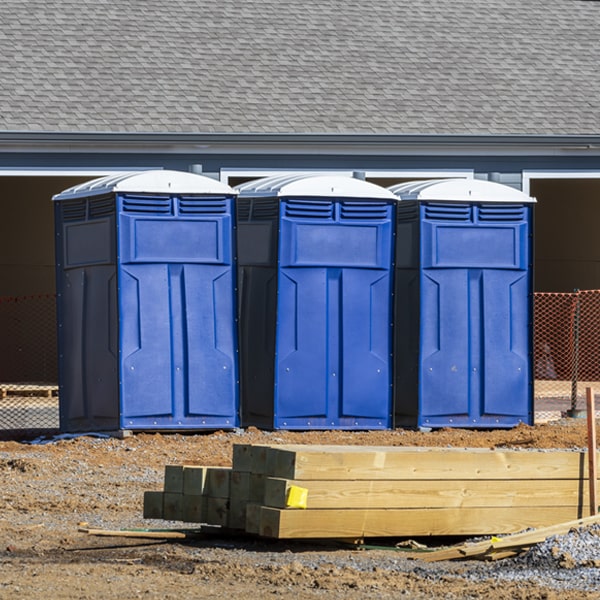 what is the cost difference between standard and deluxe porta potty rentals in Roseburg Oregon